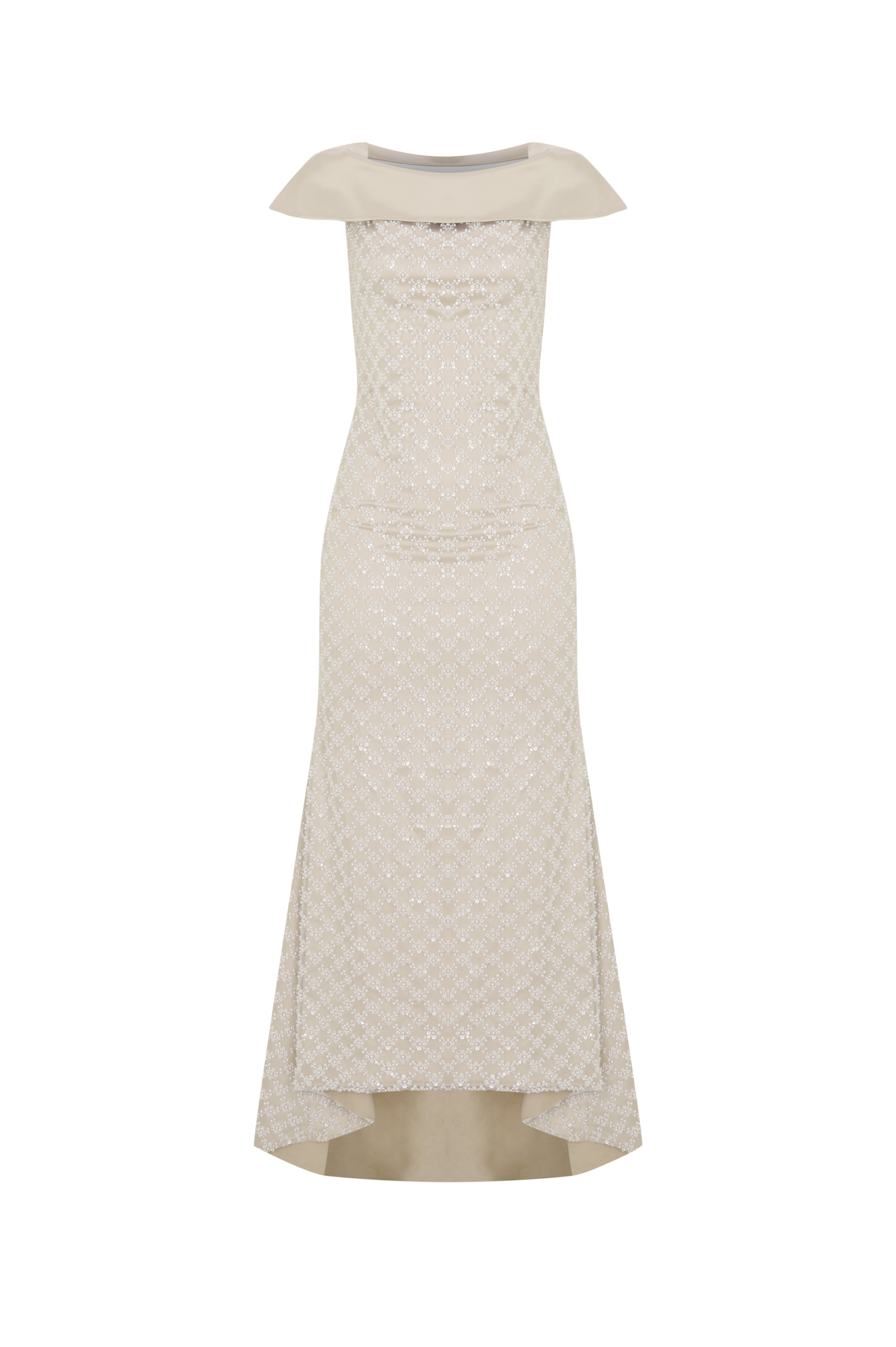 Kayık Yaka İncili ve Kuyruklu Gece Elbisesi