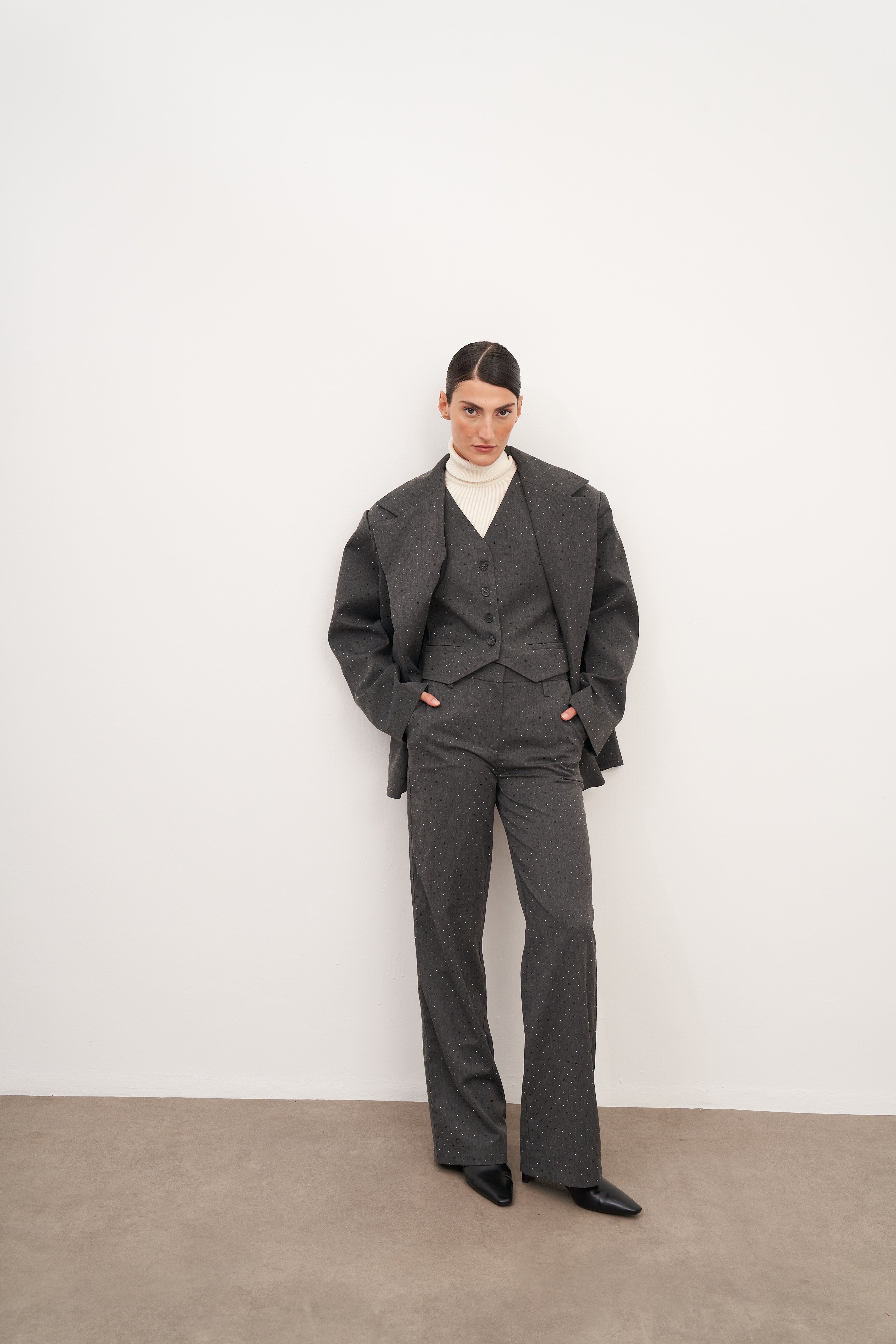 Füme Pileli Geniş Kesim Hotfix Pantolon