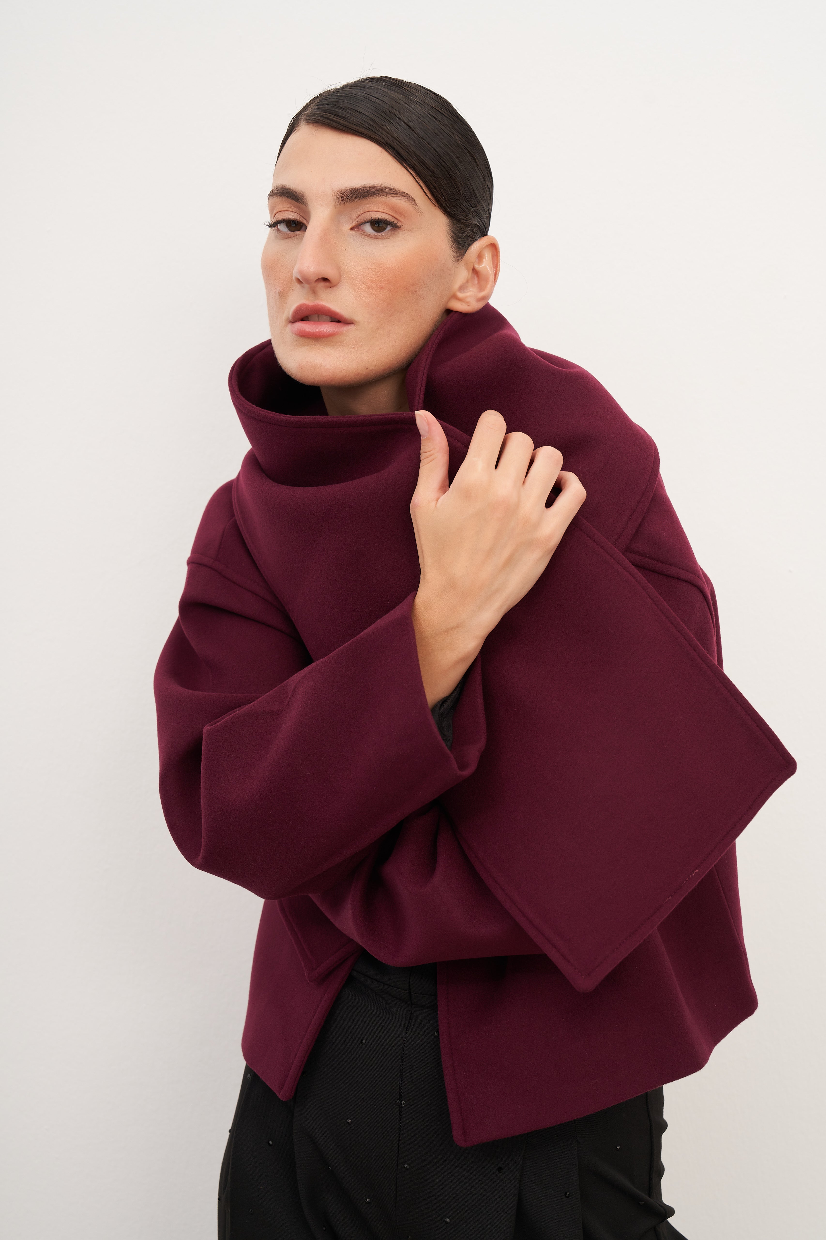 Bordo Şal Detaylı Kaşe Ceket