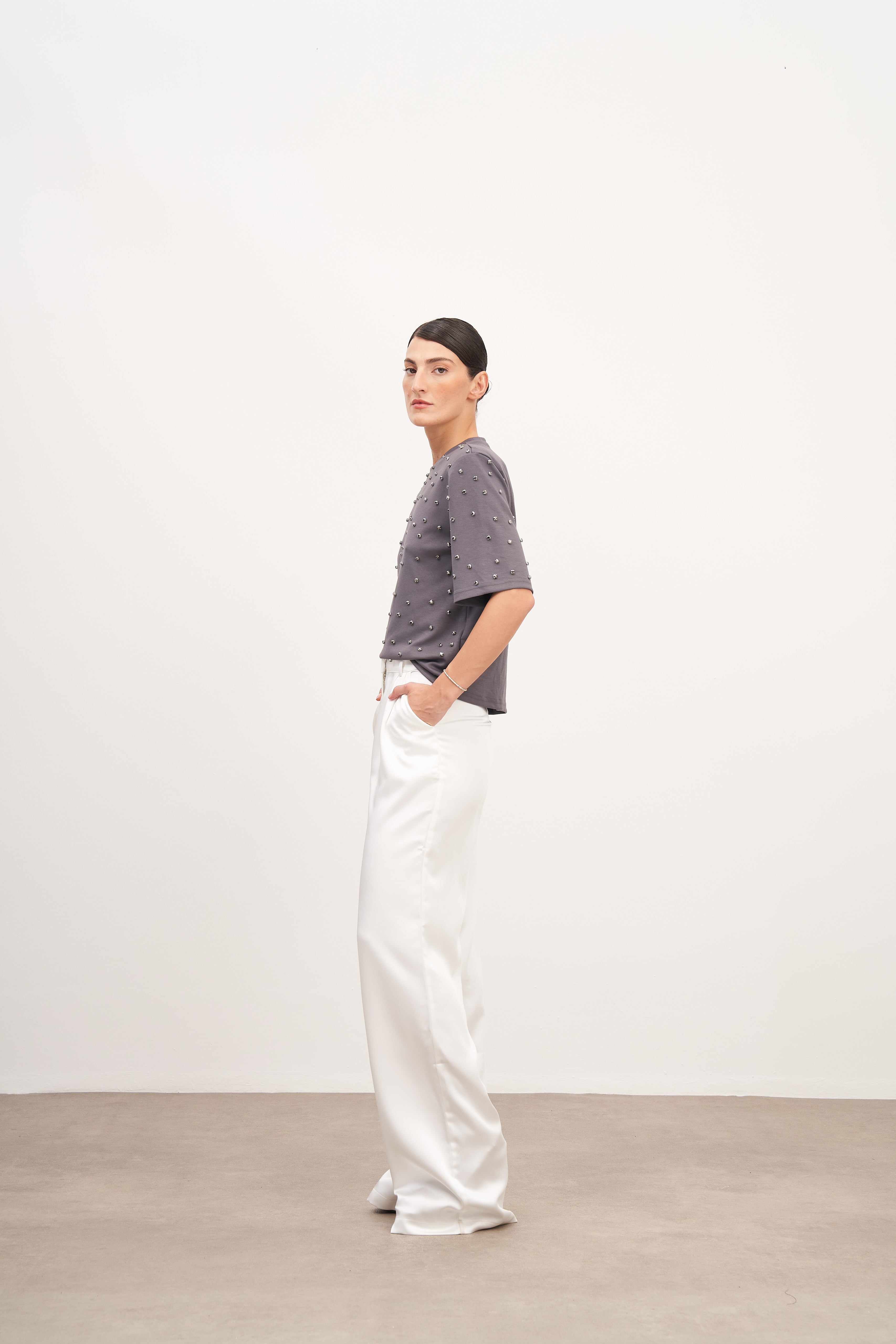 Ekru Çift Pileli Saten Pantolon