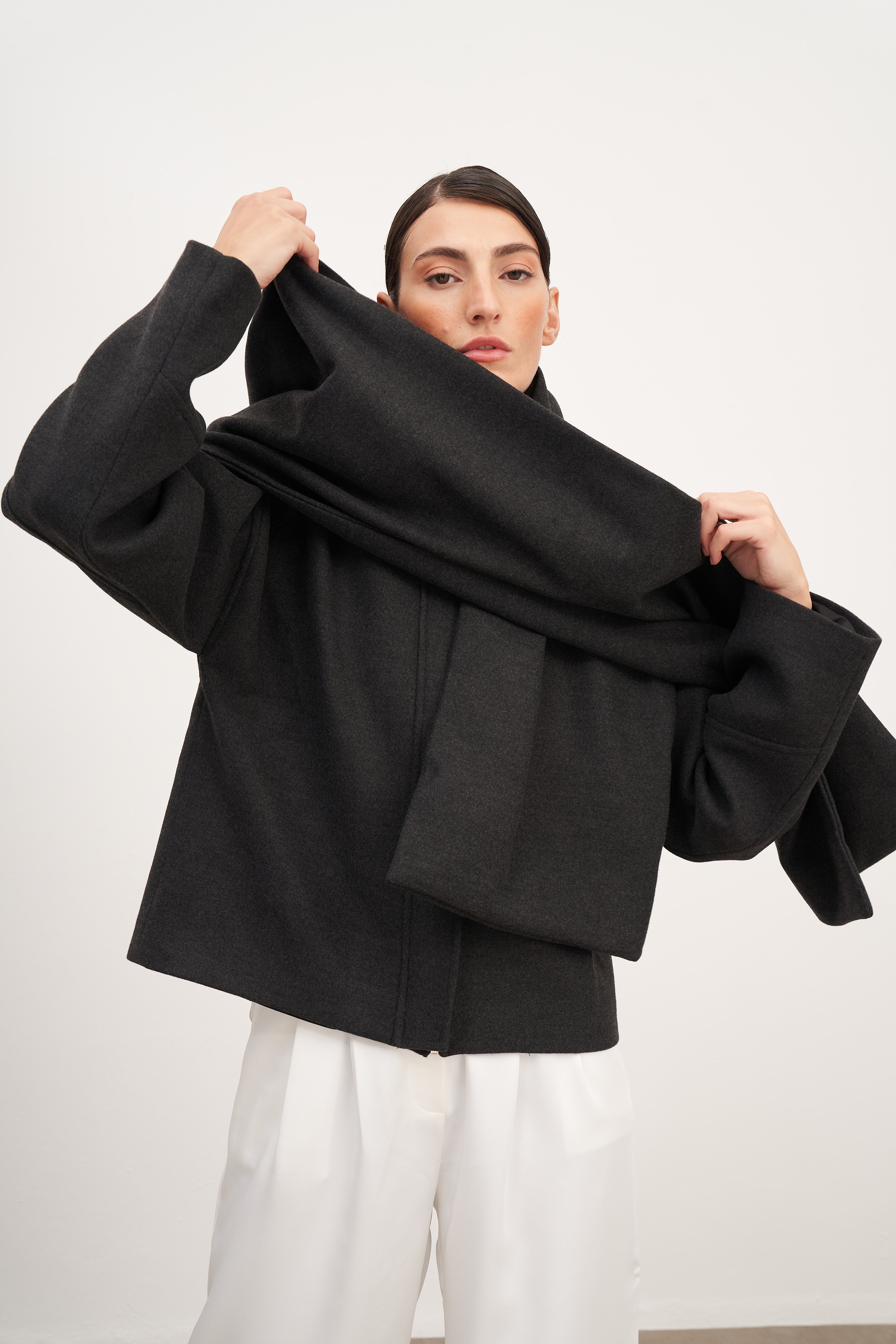 Fermuar Kapama Atkılı Kaşe Ceket