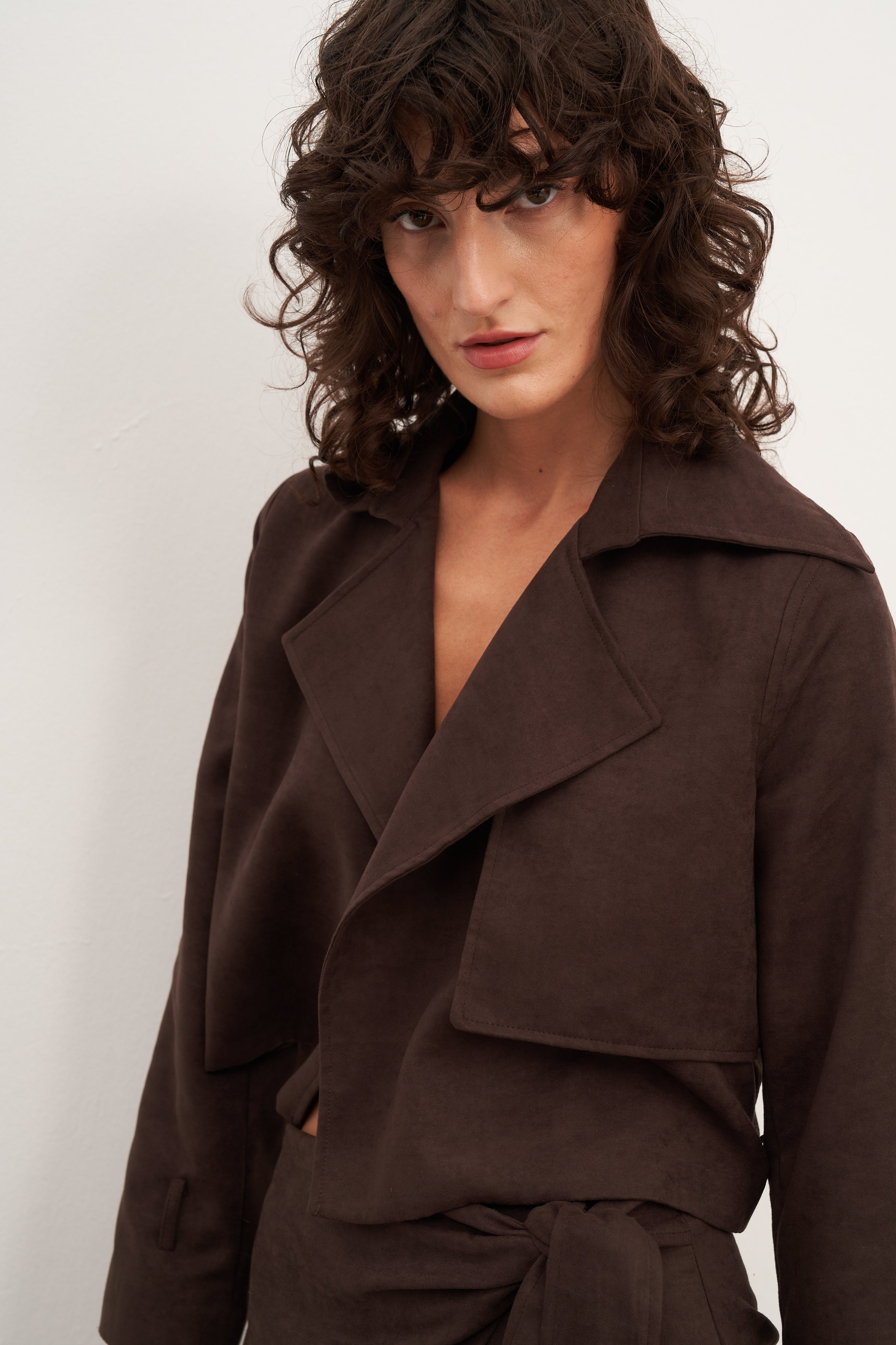 Acı Kahve Süet Kemerli Kısa Ceket