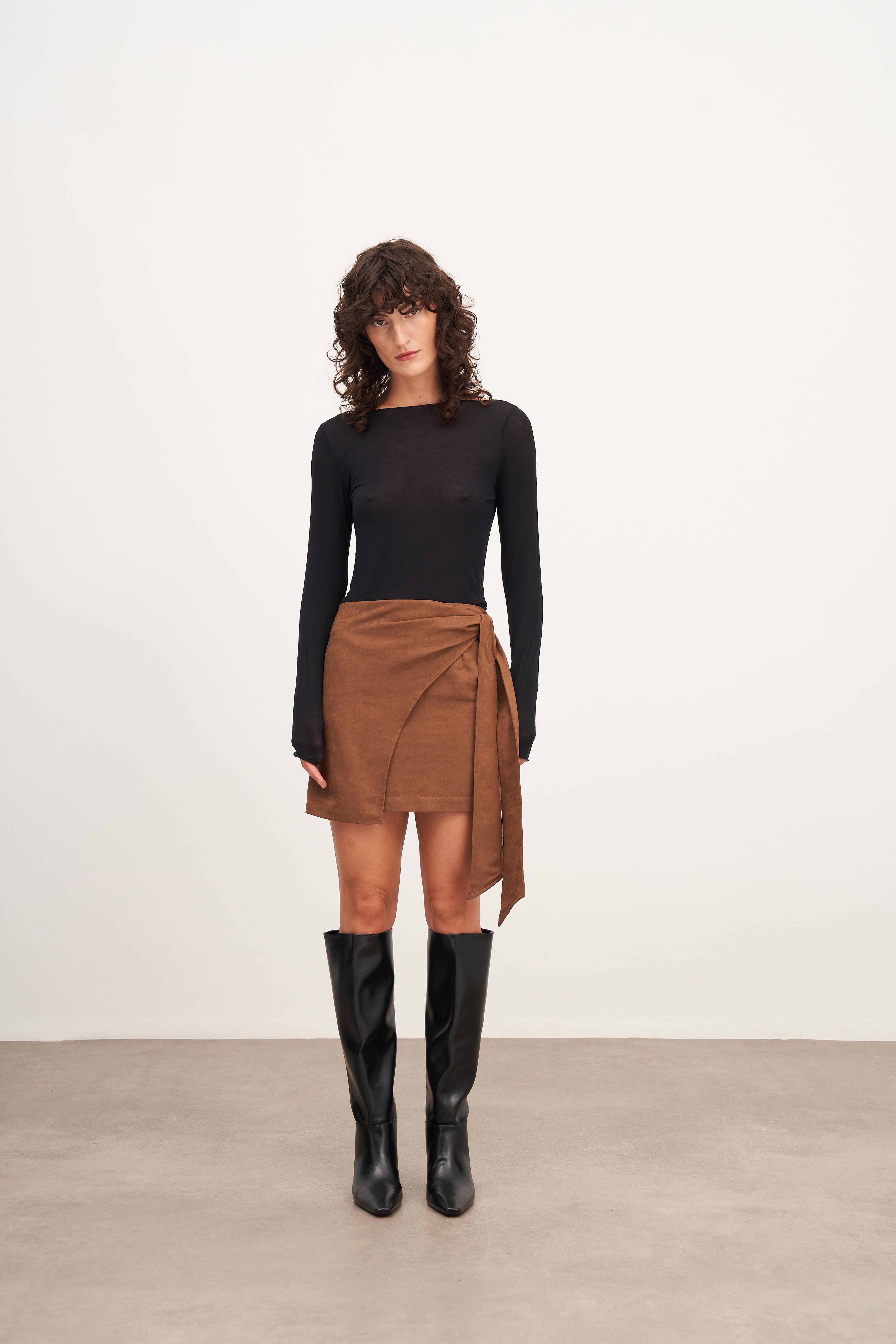 Taba Süet Bağlamalı Mini Etek