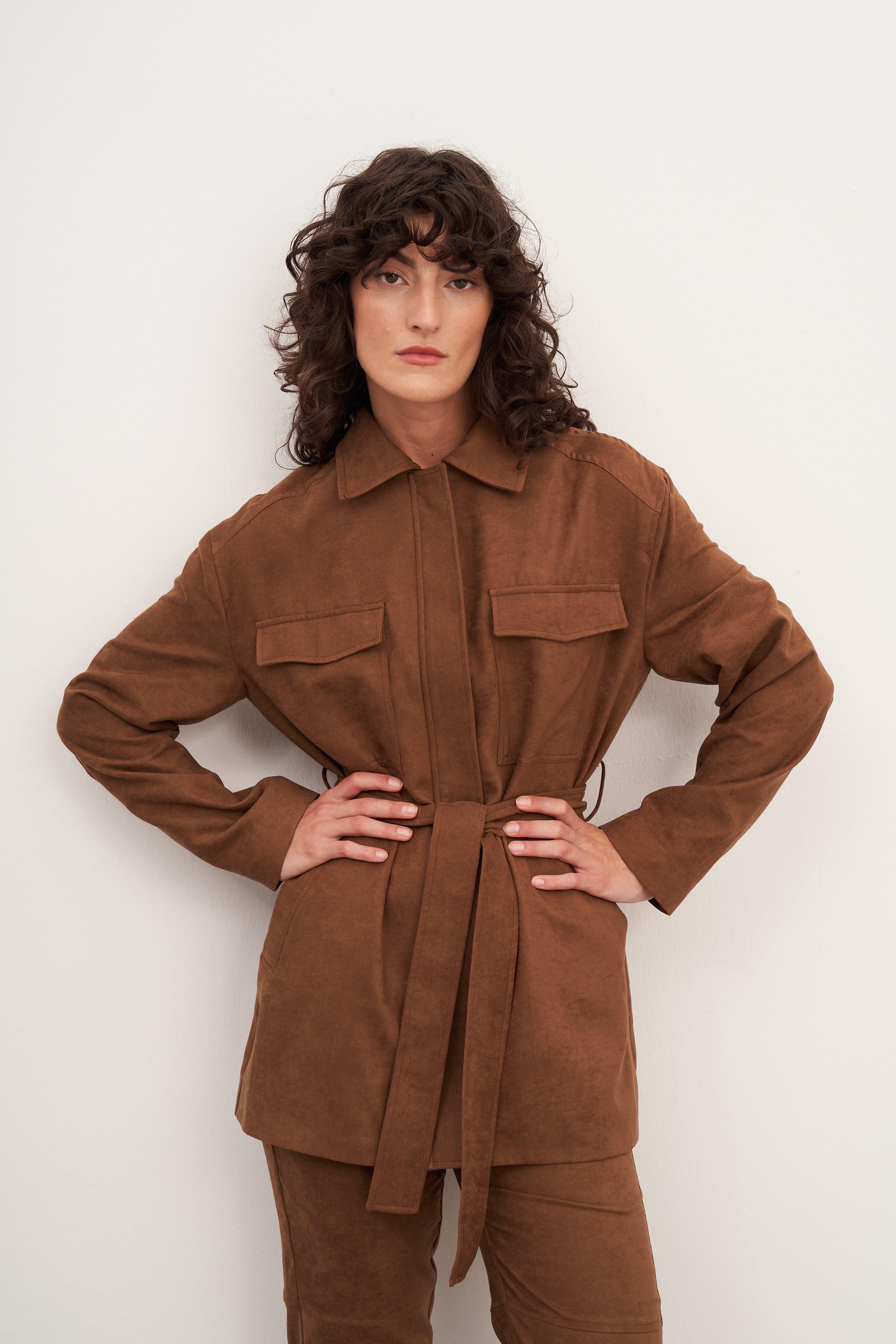 Taba Süet Bağlama ve Cep Detaylı Ceket