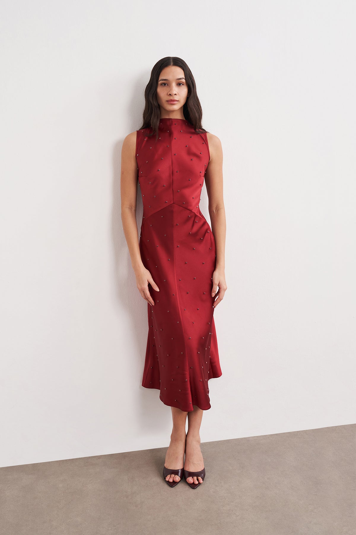 Taş İşlemeli Balıkçı Yaka Midi Saten Elbise