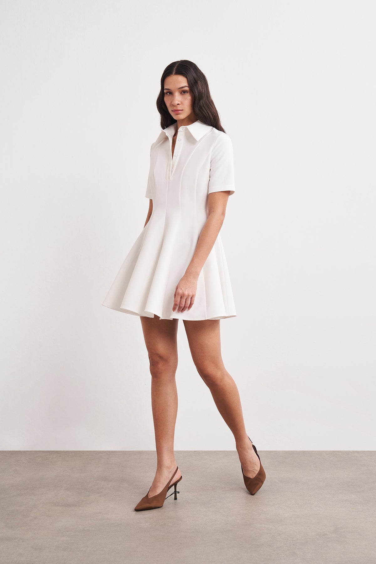 Gömlek Yaka Yarım Kollu Volanlı Mini Elbise